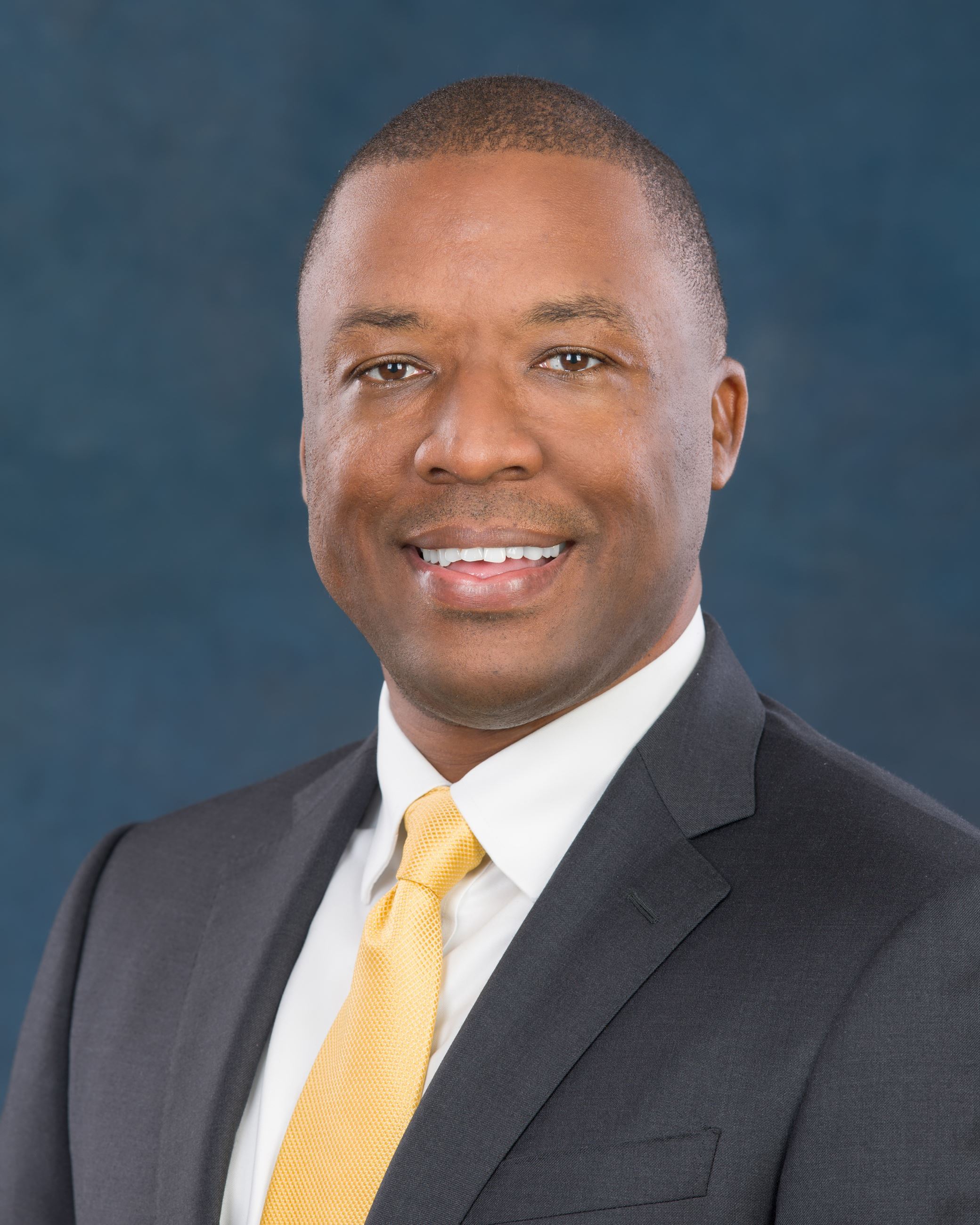 Gentlemen wearing suit and tie